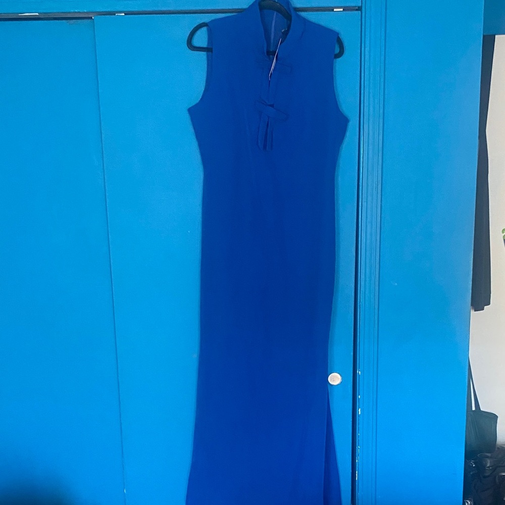 Elegant Blue Sleeveless Dress. Never worn. XL
